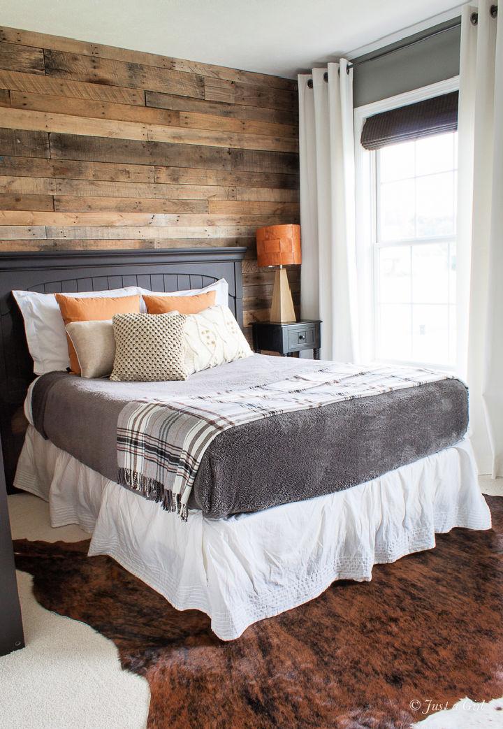 Headboard Wall Clad With Pallet Wood