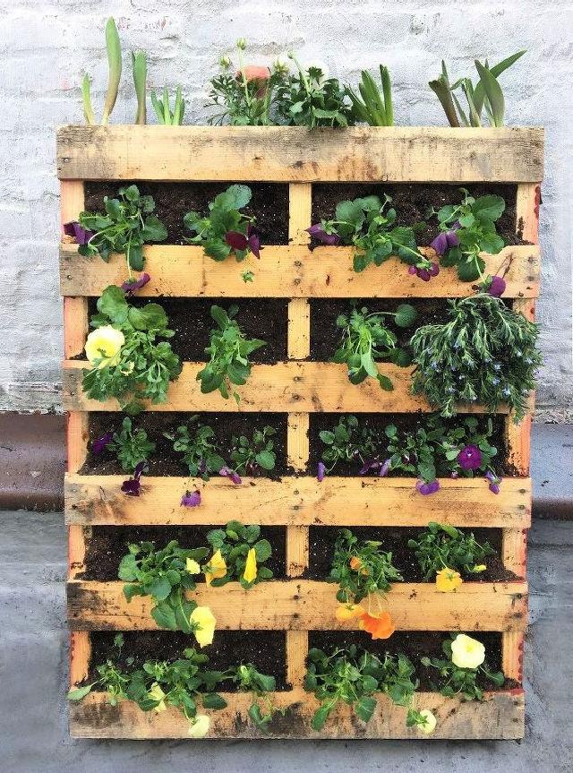 How To Make A Vertical Pallet Garden