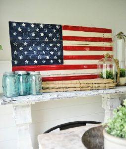 25 DIY Wood Pallet Flag Ideas - Pallet American Flag - Blitsy