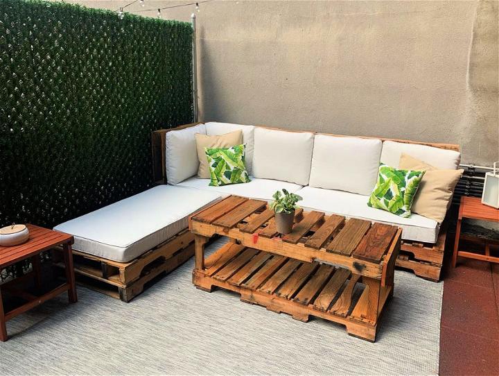 Pallet Couch Design