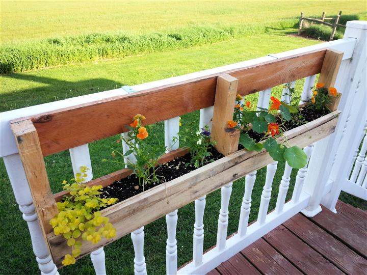 Pallet Planter Box For Deck