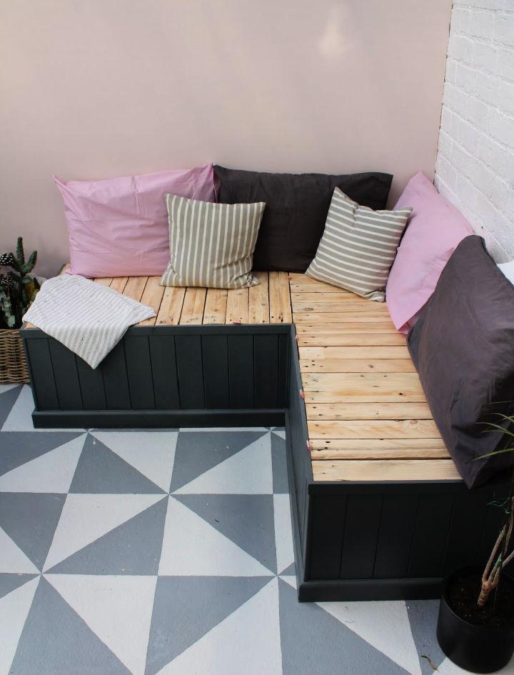 Pallet Seating Bench With Hidden Storage