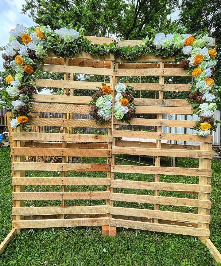 Pallet Wall Photo Backdrop