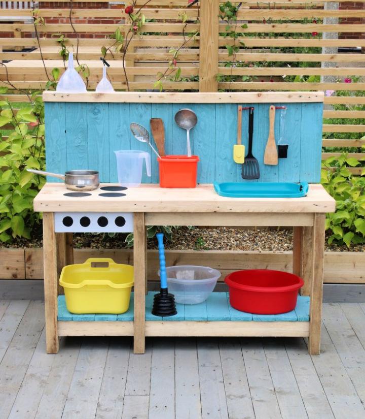 Play Kitchen From Pallet Wood