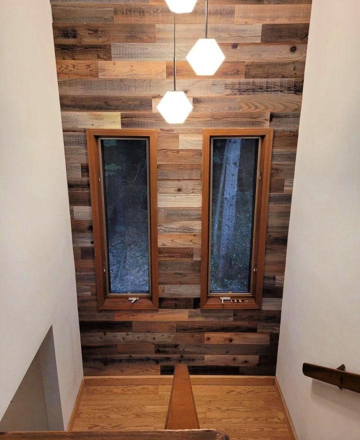 Reclaimed Pallet Wood Wall