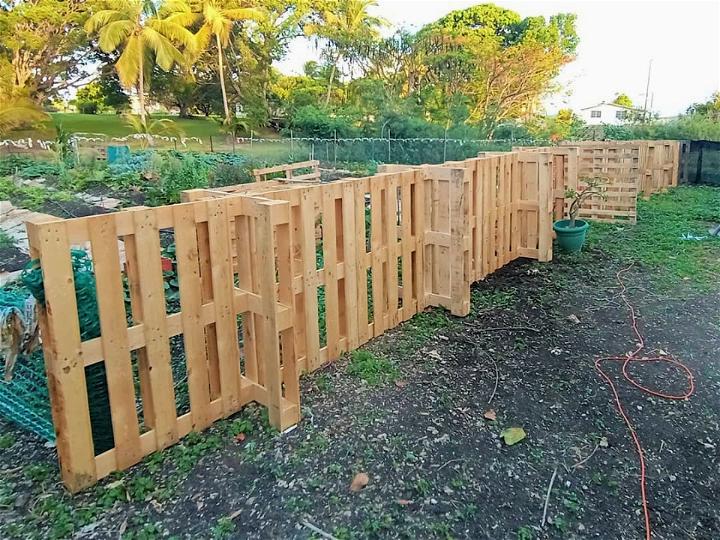 Self Standing Pallet Fence