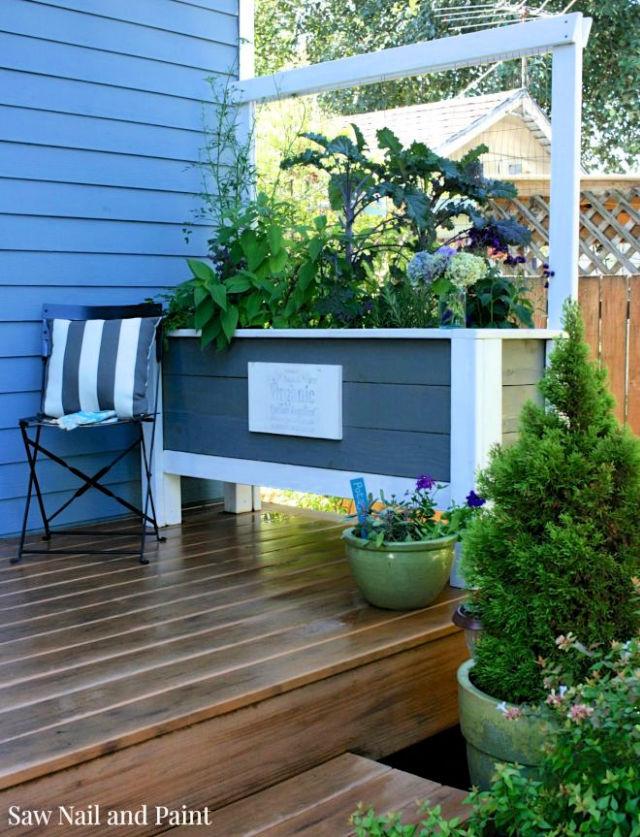 Simple DIY Deck Planter Box