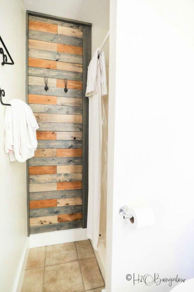 Stained Pallet Bath Wall