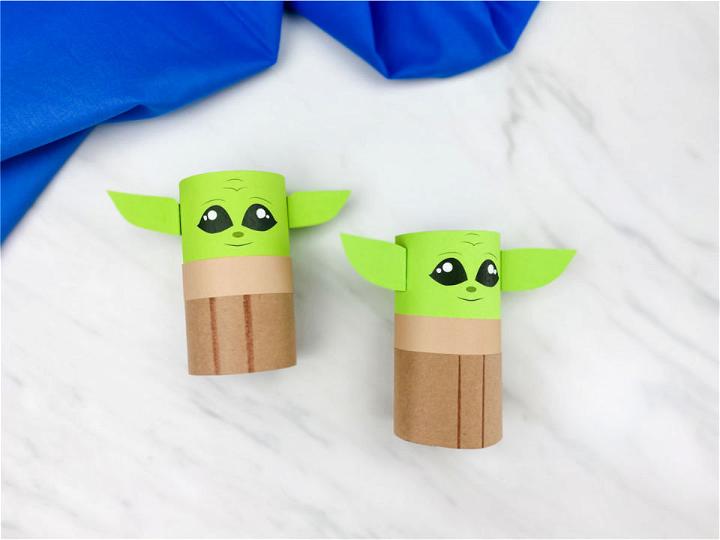 Tissue Roll Baby Yoda Craft