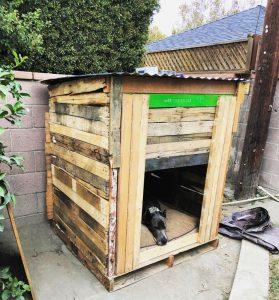 40 Free DIY Pallet Dog House Plans and Ideas - Blitsy