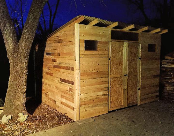 Wood Pallet Shed Project