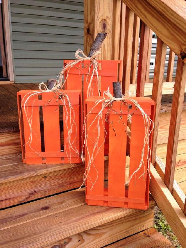 Wooden Crate Pumpkins Craft