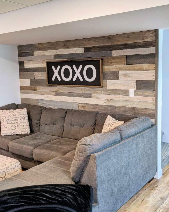 Wooden Pallet Wall